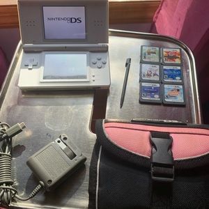 Nintendo DS Lite